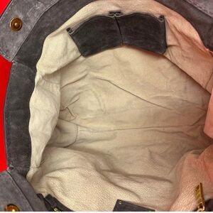 Prada Grafite Interior Photos